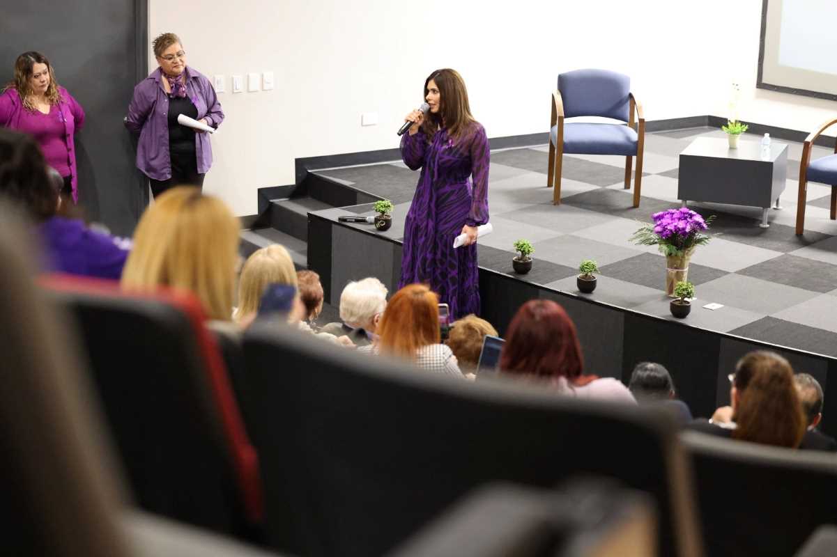 Visita Rubí Enríquez la escuela de Enfermería FEMAP