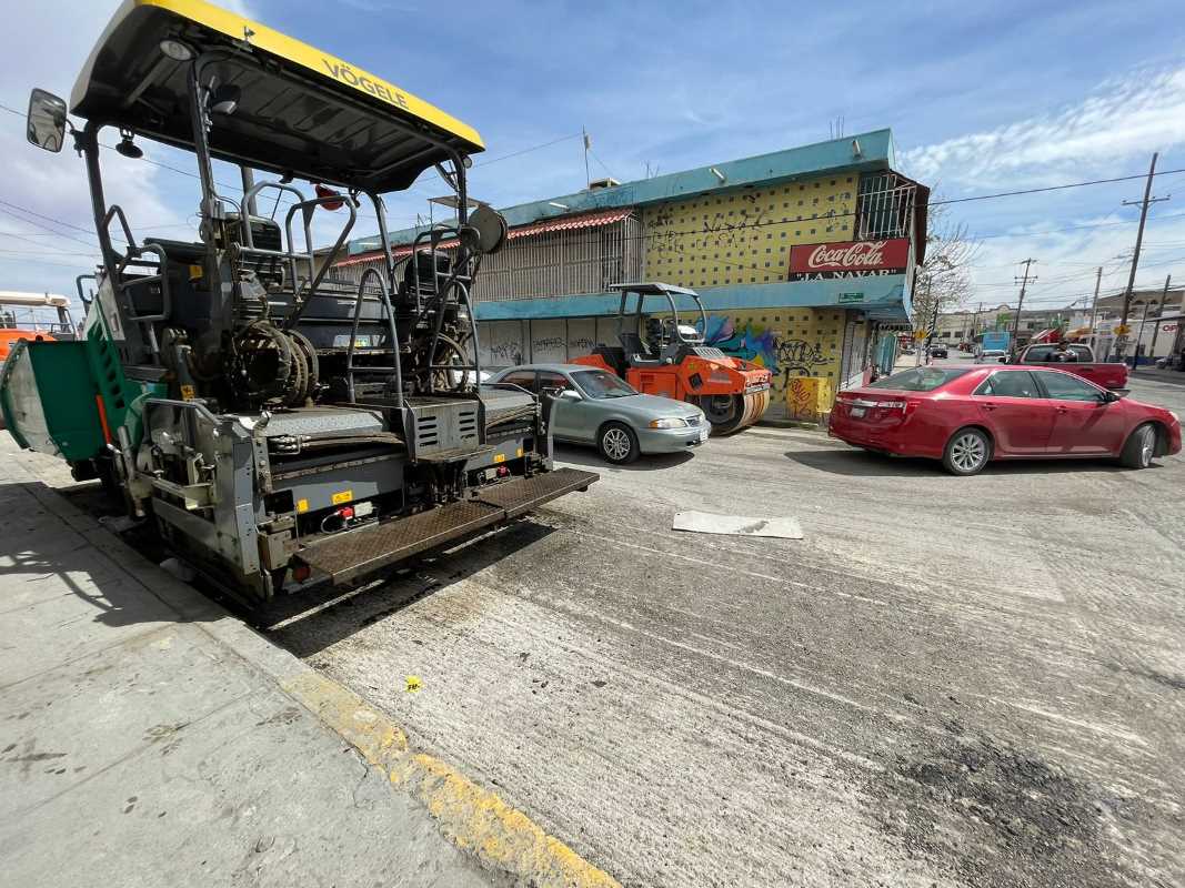 Inician trabajos de fresado en la calle Melchor Ocampo