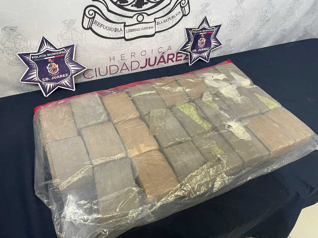 Dos sujetos fueron sorprendidos con 23 libras de marihuana