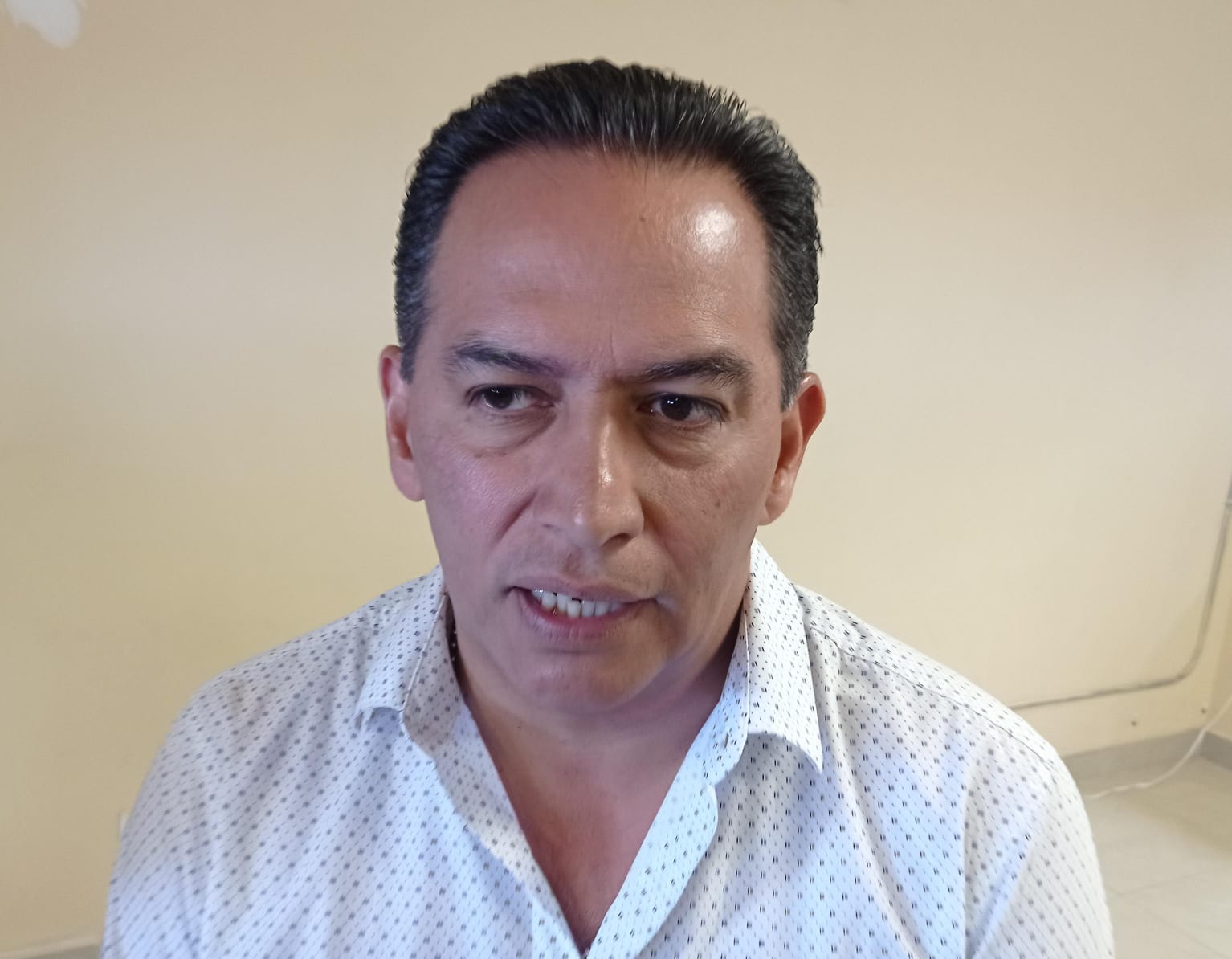 Aumentan solicitudes de transporte y pavimentación en las colonias.
