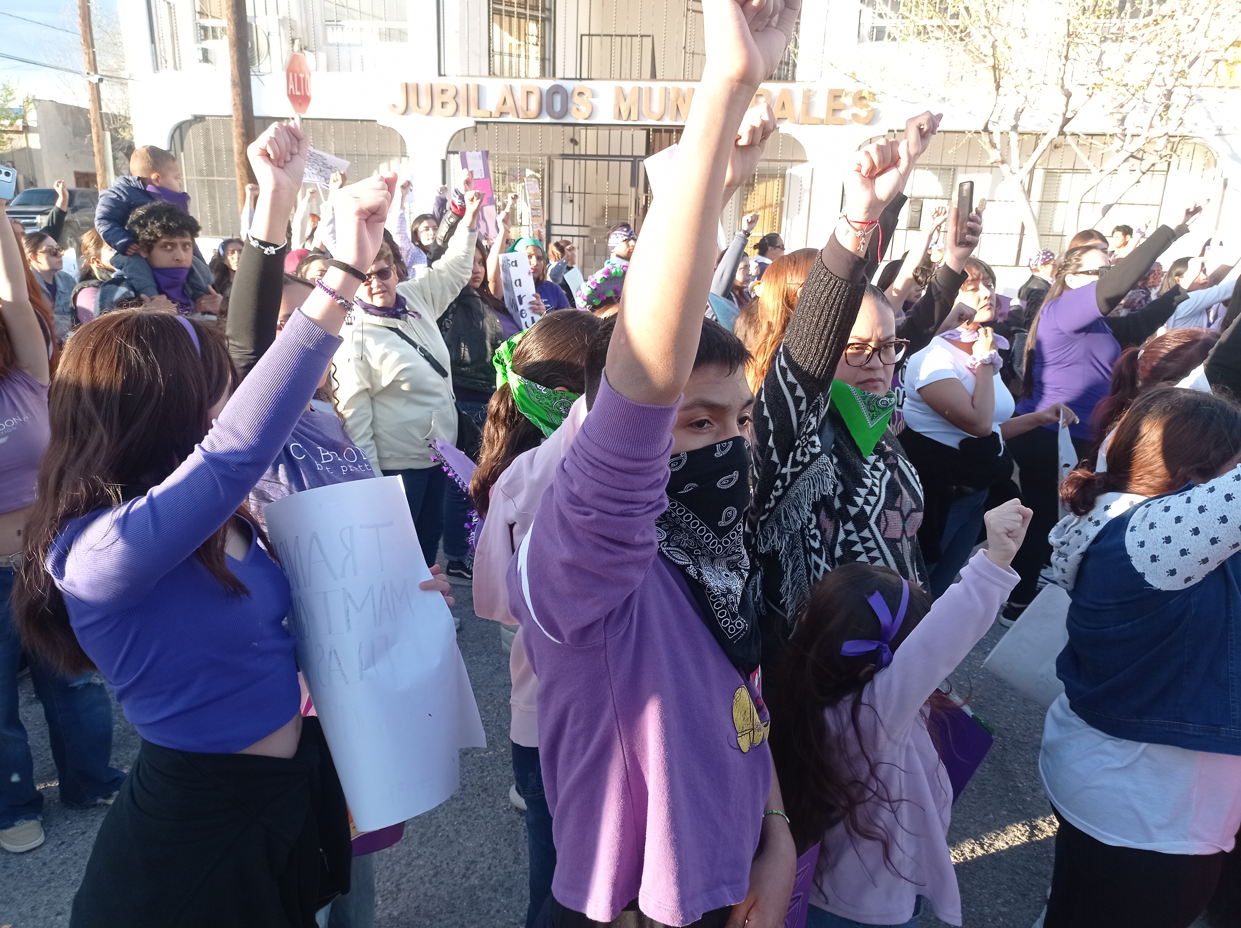 Despliegan operativo de seguridad y vialidad por marcha del 8M.