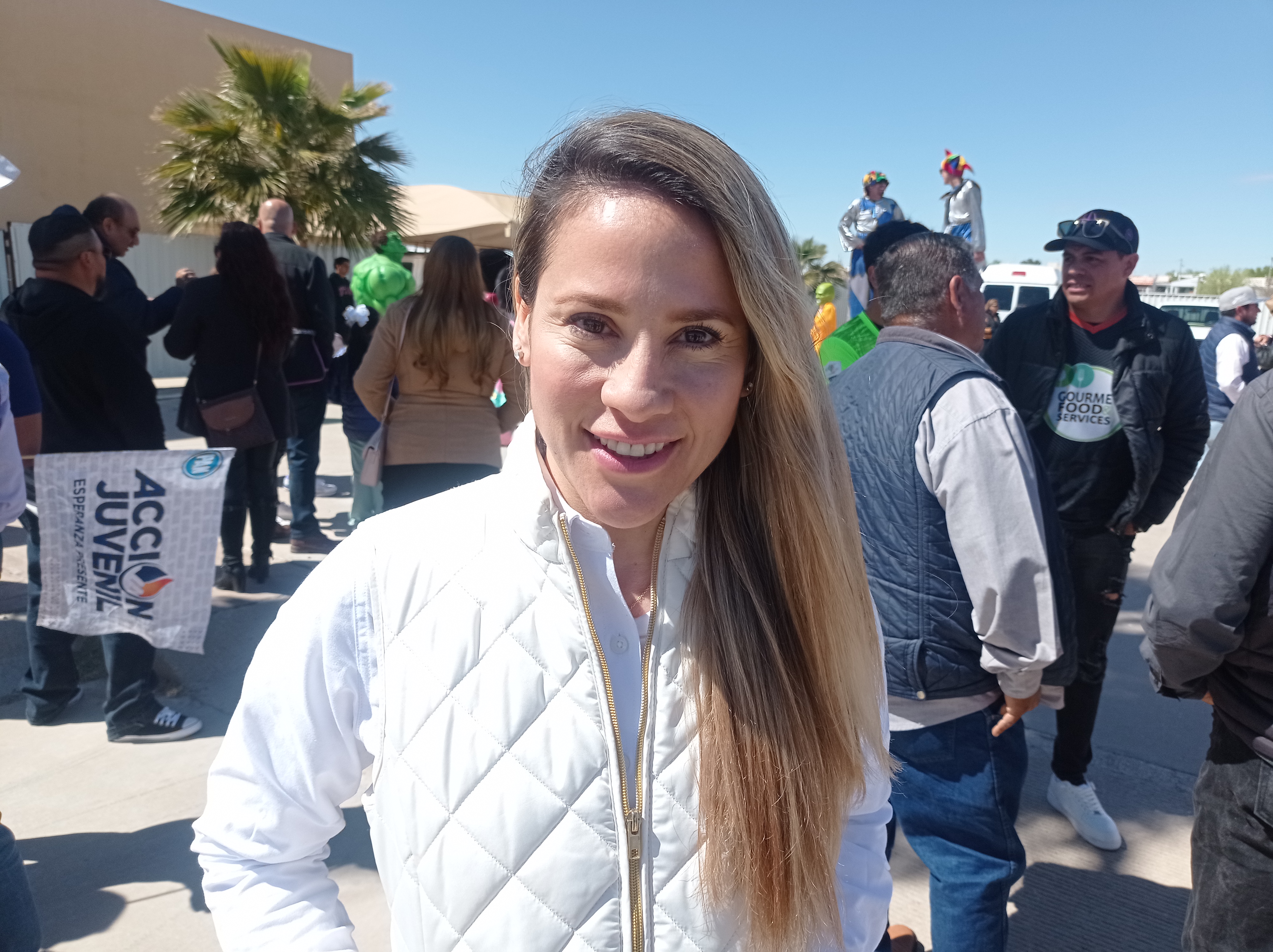Prepara candidata foro con mujeres para abordar tema de violencia familiar.