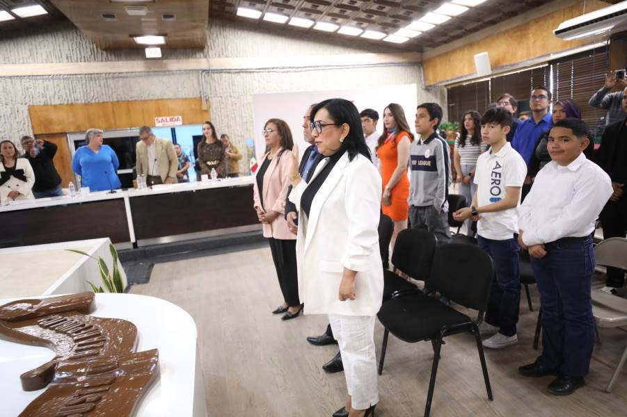 Rinde protesta la nueva directora del IPACULT