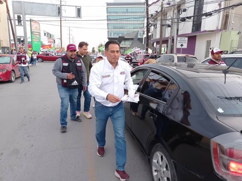 Detectan en recorridos ausencia de inversión estatal sobre el agua potable y recarpeteo.
