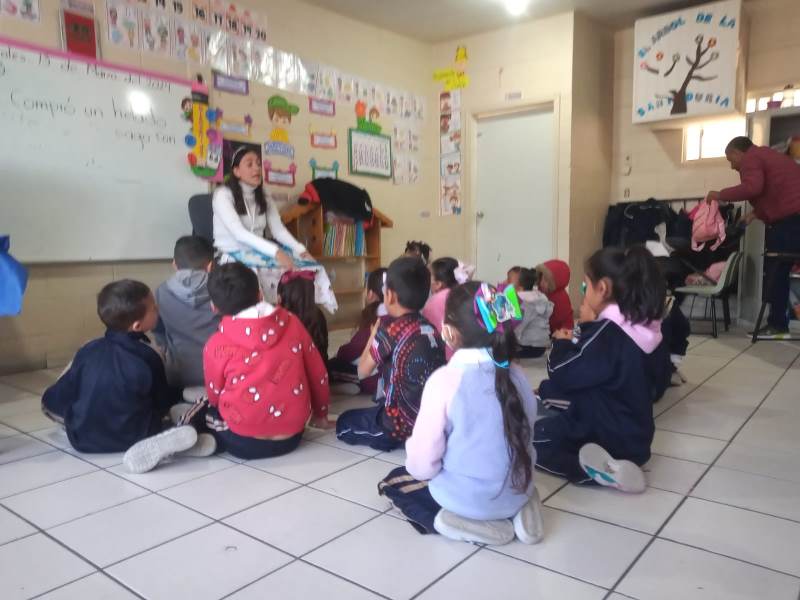 ExpresArte llegó a la escuela Guillermo González Camarena