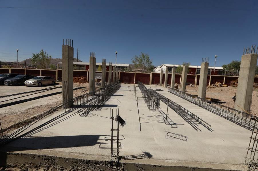 Trabaja Obras Públicas en construcción de aulas didácticas en el CBTIS 269