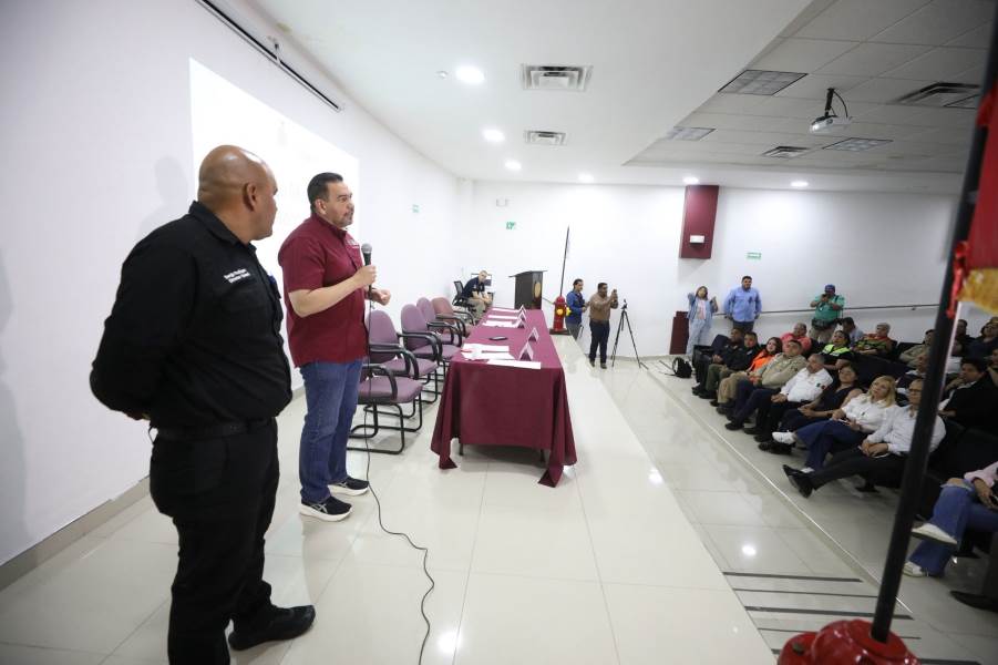 Encabezó alcalde Cruz Pérez Cuéllar reunión del Consejo Municipal de Protección Civil