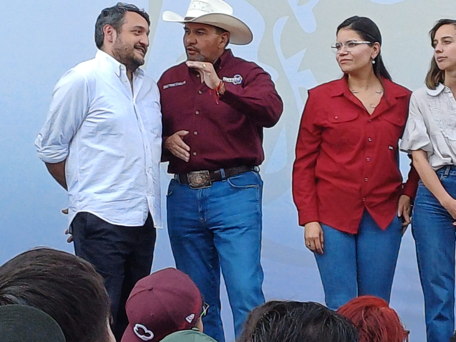 Es una cobardía el abucheo contra Ariadna y Andy Lopez.