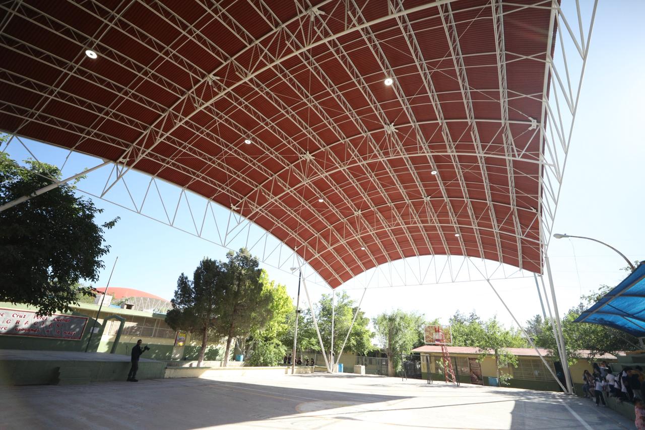 Entregan domo en primaria Soledad Herrera Villa