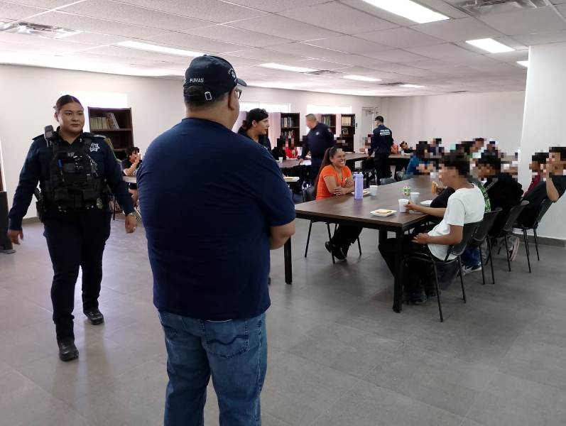 Realizaron visita guiada para jóvenes en la Academia de Policía de Ciudad Juárez