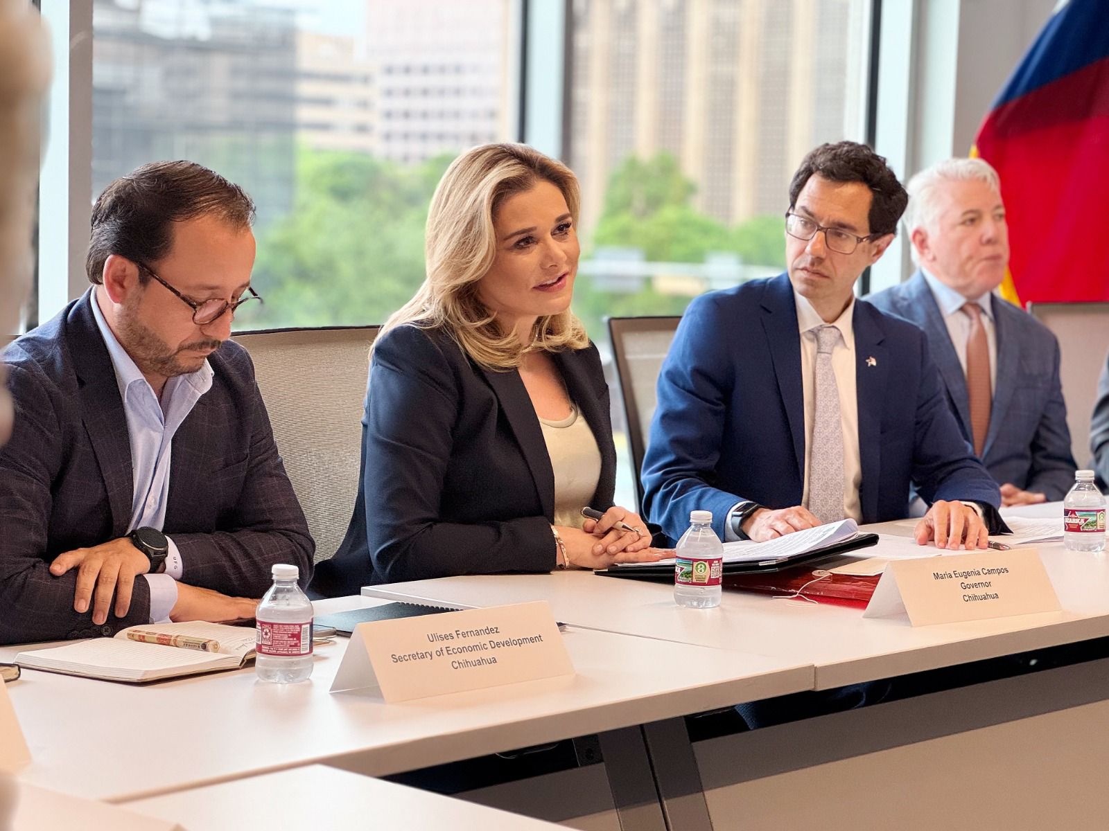 Se reúne gobernadora con integrantes del sector empresarial en Austin Texas.