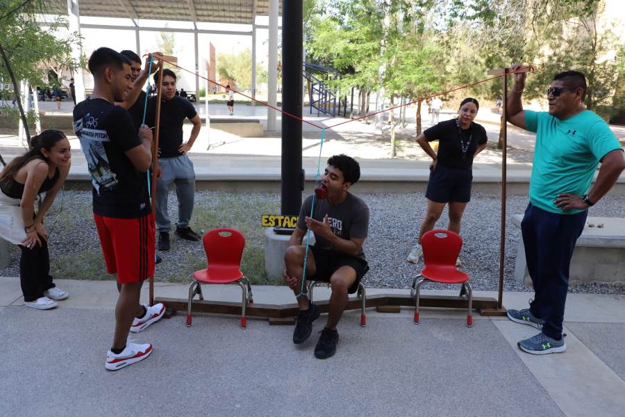 Celebran a entrenadores deportivos con rally en la UACJ