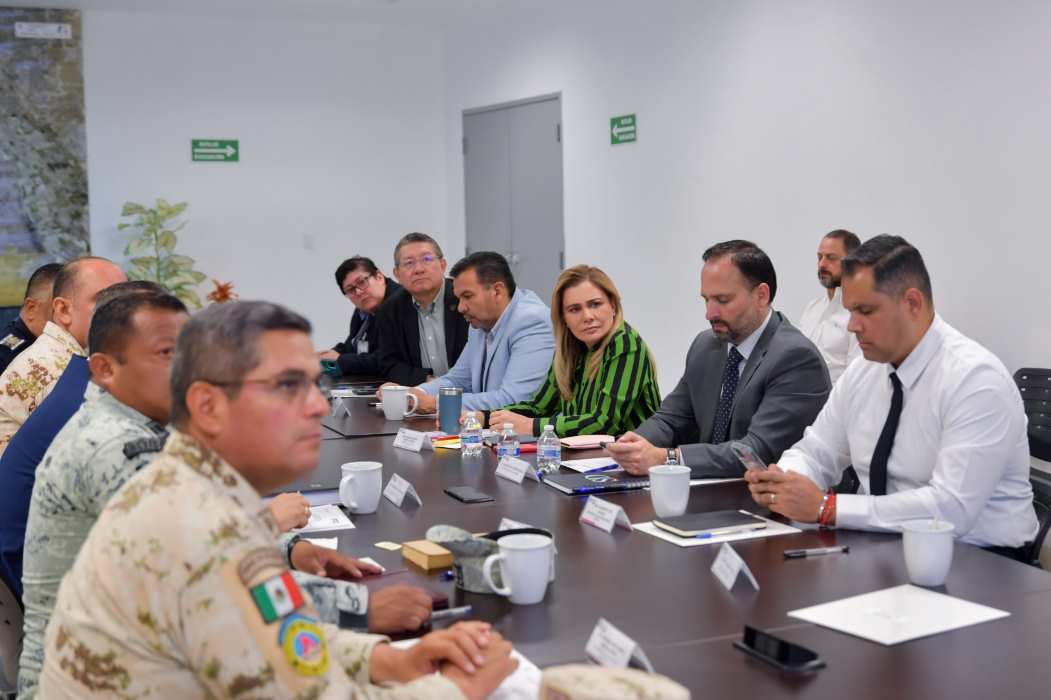 Gobernadora Maru Campos encabezó reunión de la mesa de seguridad pública estatal