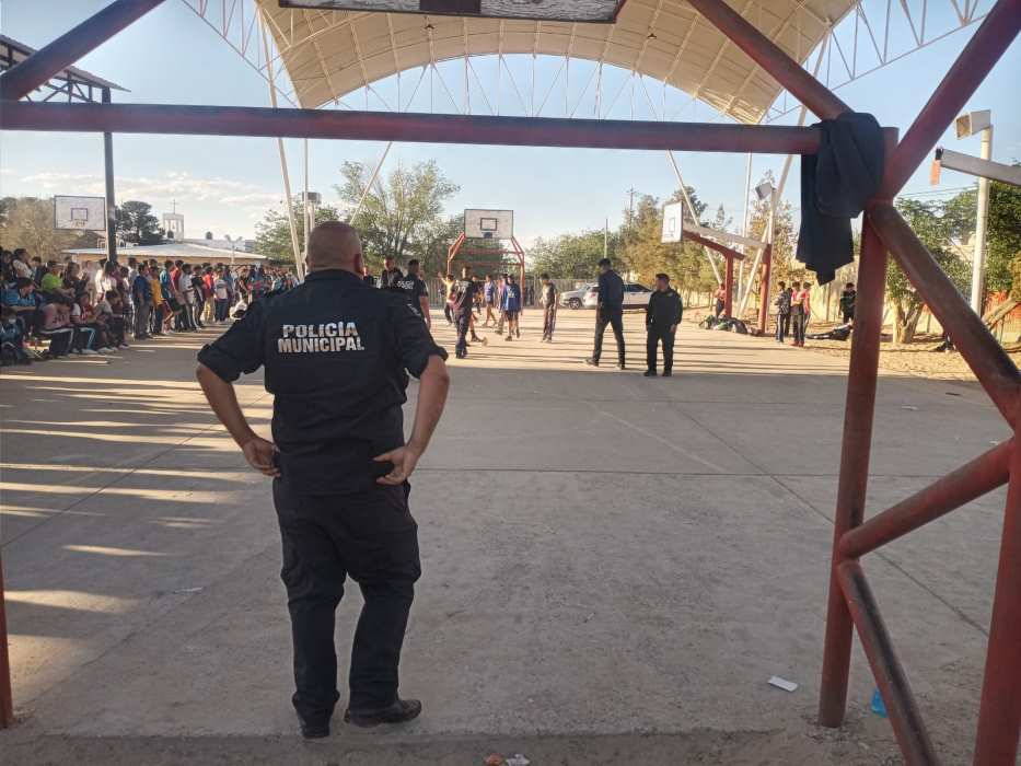 Busca a SSPM recobrar confianza y se involucra deportivamente con estudiantes