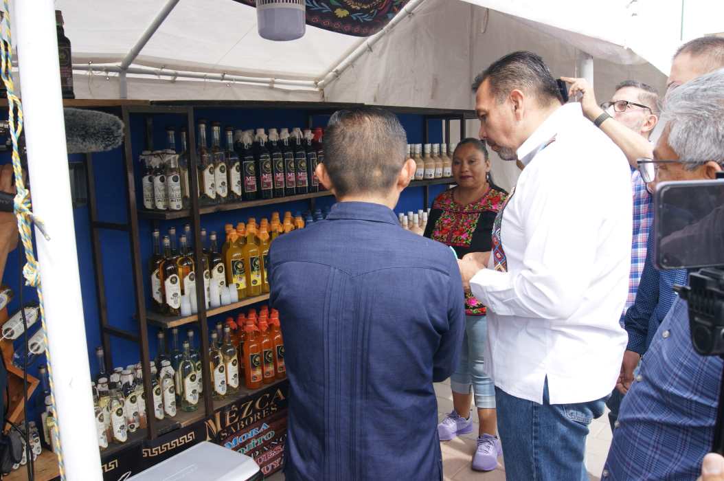 Visita alcalde festival Oaxaca en Ciudad Juárez