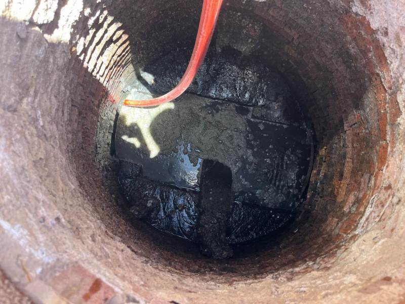 Limpia la JMAS 500 metros de alcantarillado
