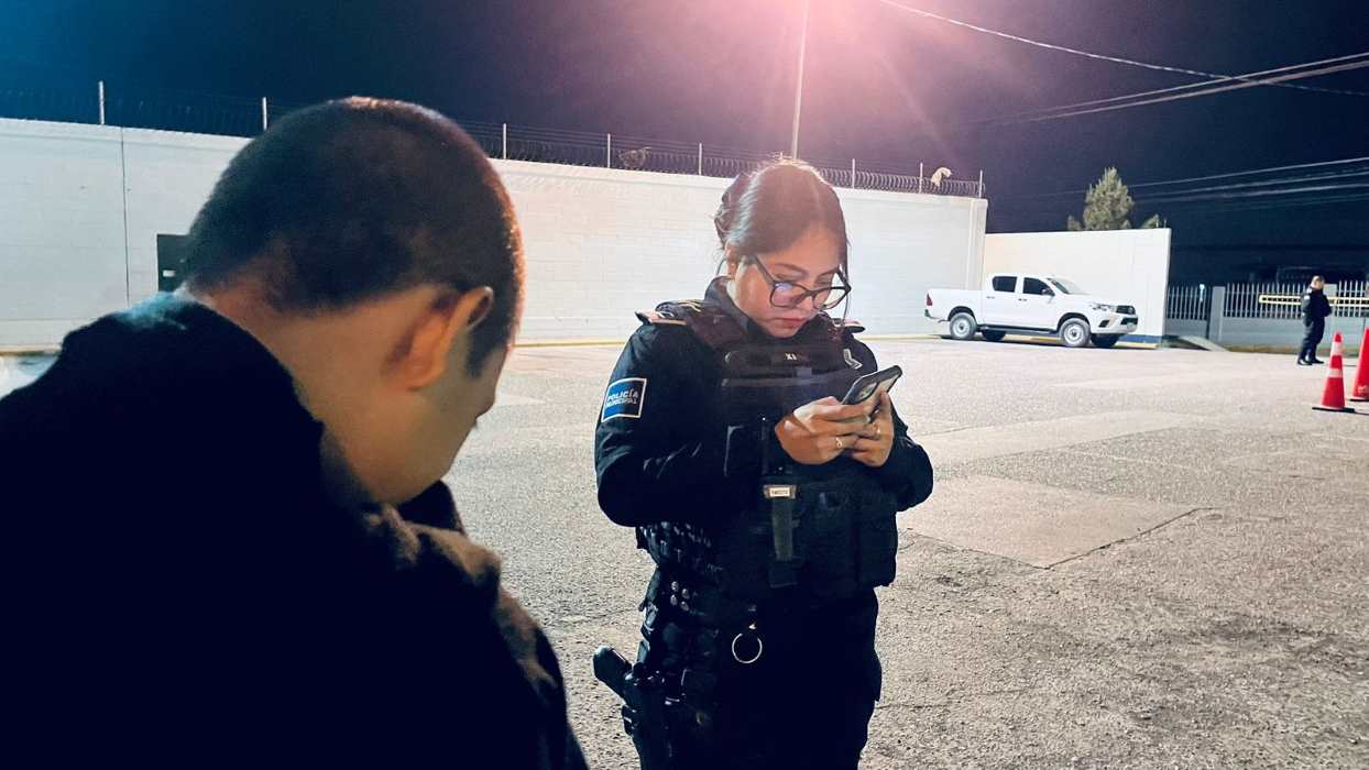 Resguardan Policía Municipal a niño de 12 años que deambulaba por la vía pública