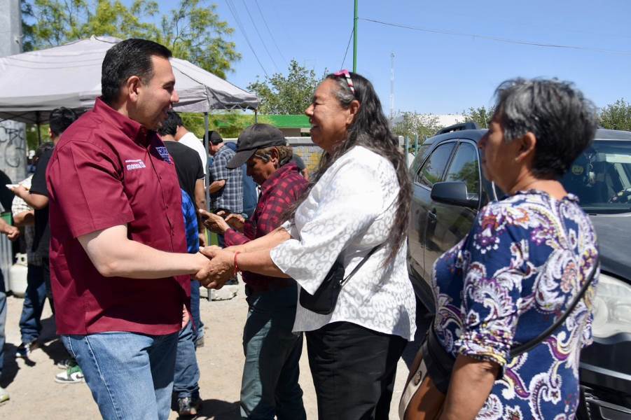 Se reunió Cruz Pérez Cuéllar con la Asociación de Colonos y Comerciantes