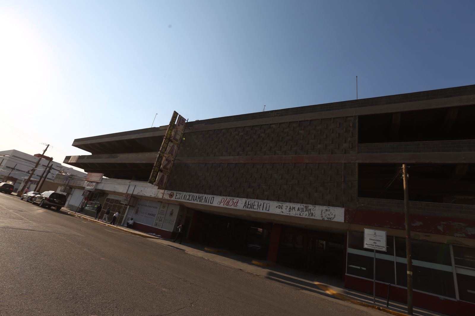 Juicio de amparo frena demolición del Estacionamiento Plaza