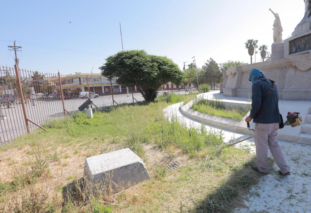 Analizan propuesta de rescate de 126 espacios donde se ubican monumentos