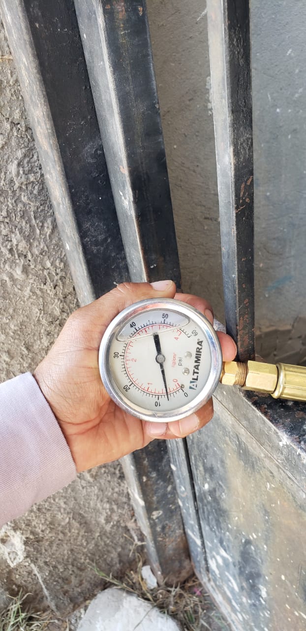 Instala JMAS válvulas para normalizar la presión en Portal del Roble l y ll