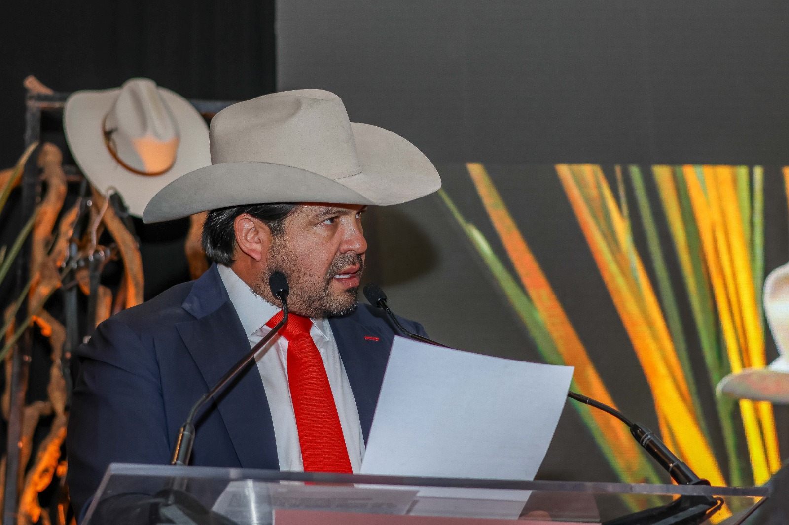 Repite Álvaro Bustillos como presidente de la Unión Ganadera Regional de Chihuahua.