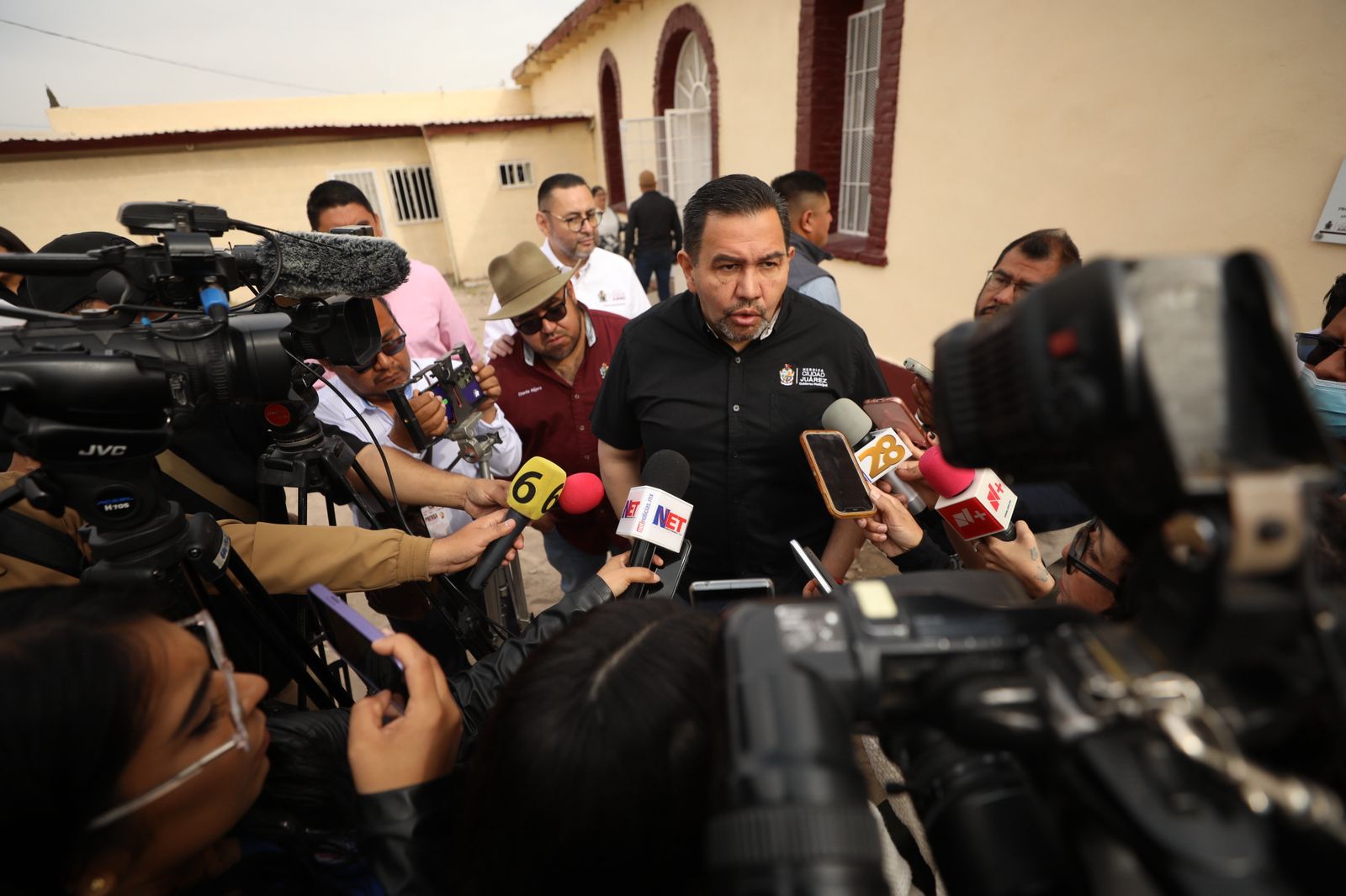 Clausura de negocios fue por falta de permisos.