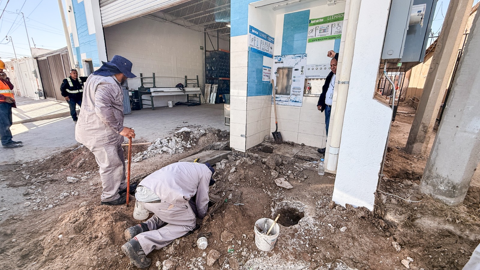 Sanciona JMAS a compañía de agua purificada que operaba con toma clandestina.