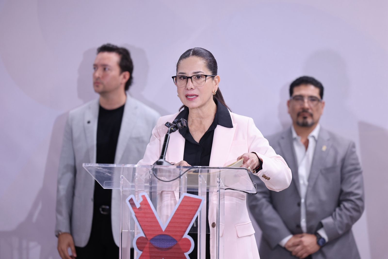 Retiran 58 kilómetros de cableado aereo en 4 meses.