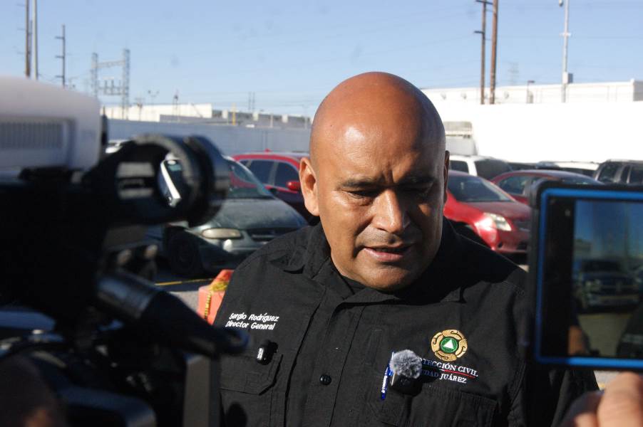 Vientos propagan fácilmente los incendios en la ciudad.