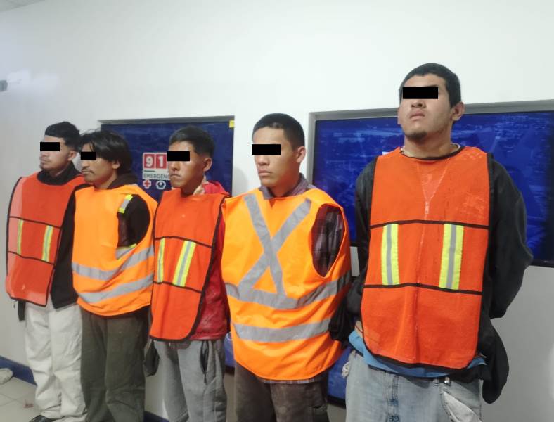 Rescatan a tres víctimas de secuestro y detienen a cinco personas en Portal del Roble