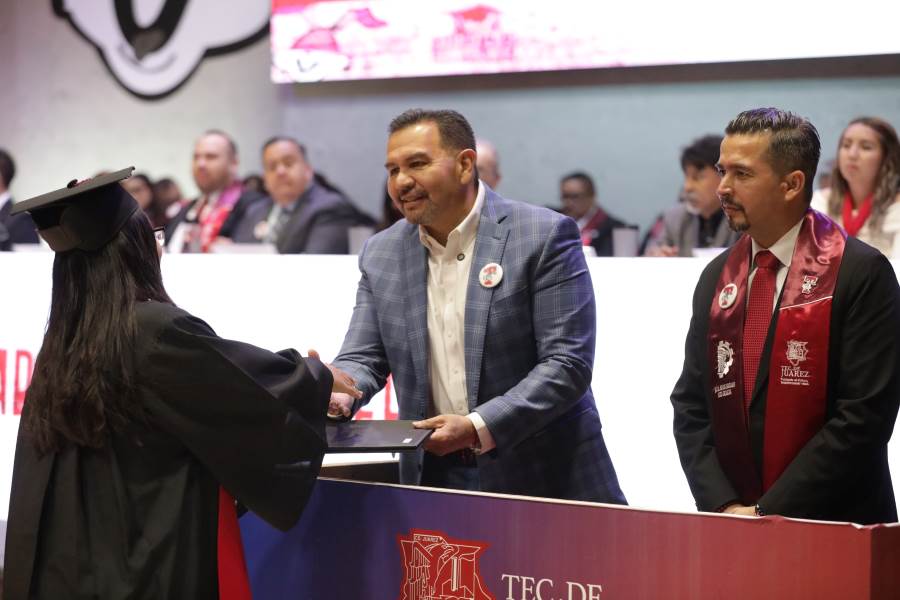 Gradúan 259 profesionistas del Tecnológico de Ciudad Juárez