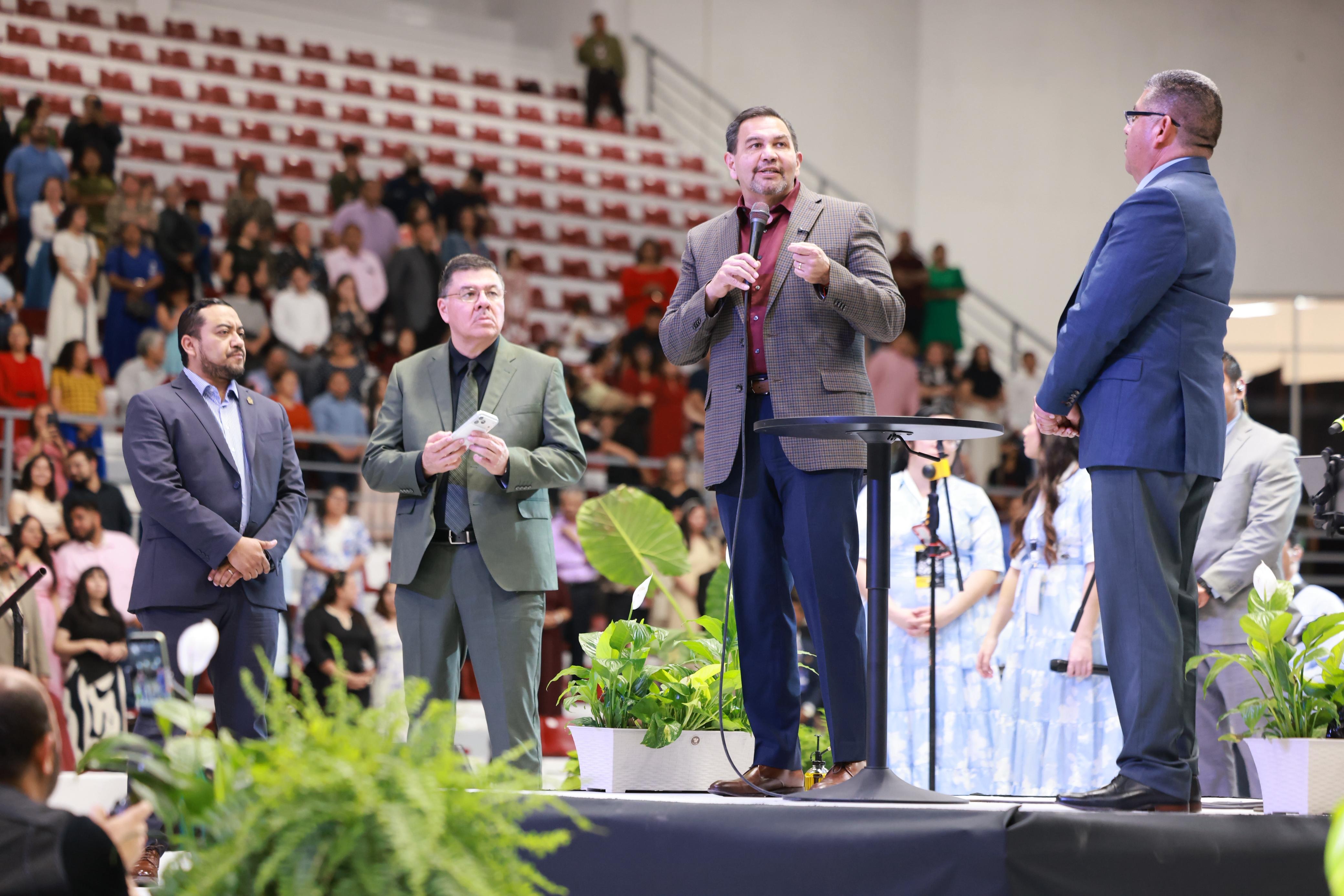 Refrenda alcalde alianza con organismos religiosos.