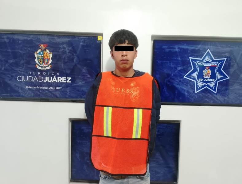 Detienen a dos hombres por portación de armas en Ciudad Juárez