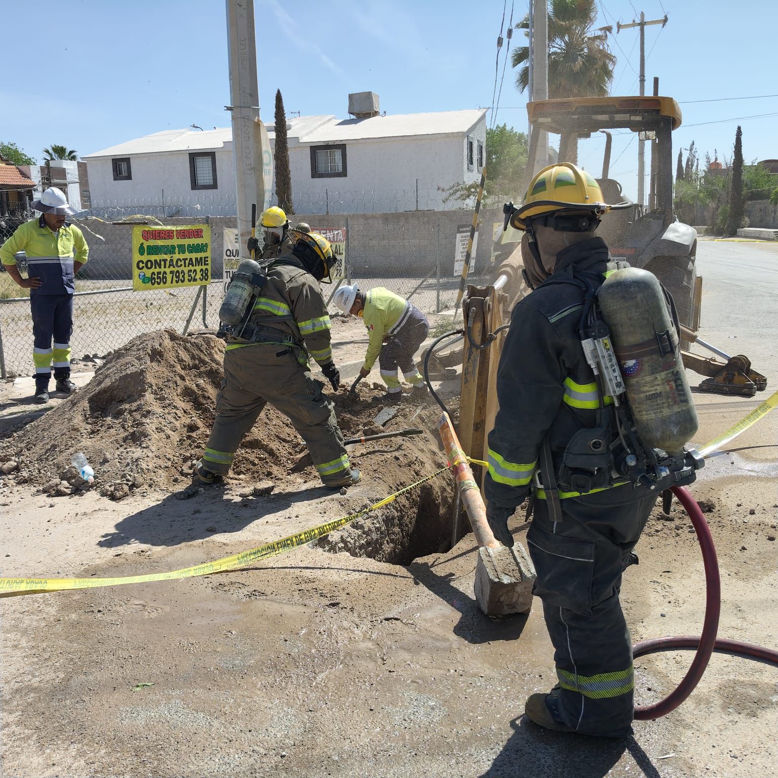 Atienden fuga de gas en la calle Rancho Mezteñas.