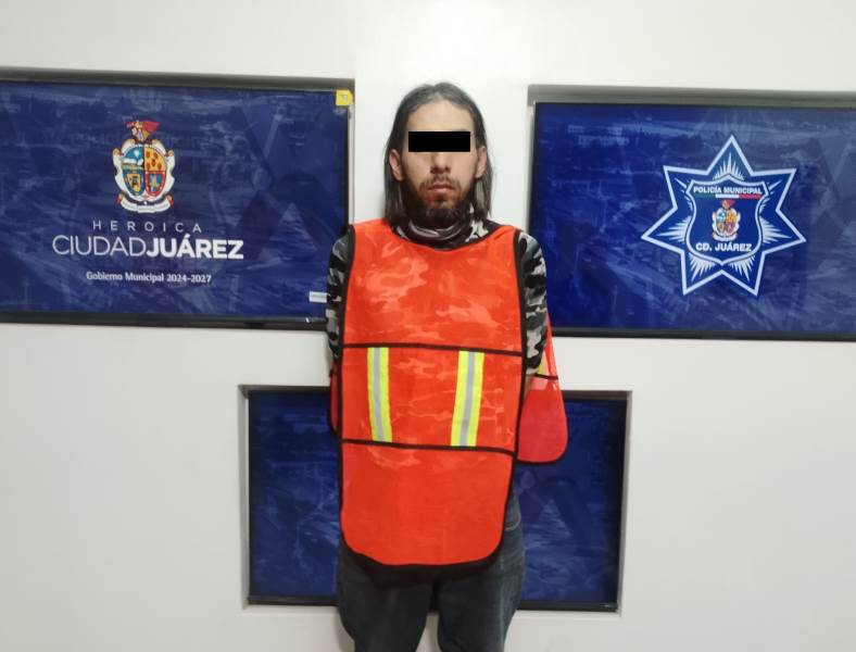 Detienen a hombre por posesión de motocicleta robada en Las Dunas