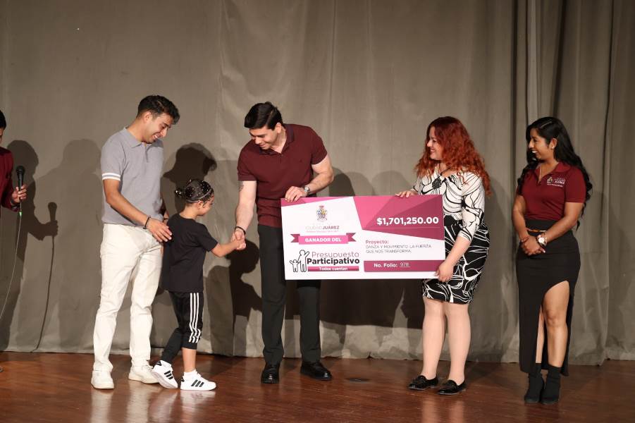 Entregan apoyo a proyecto de danza mediante Presupuesto Participativo