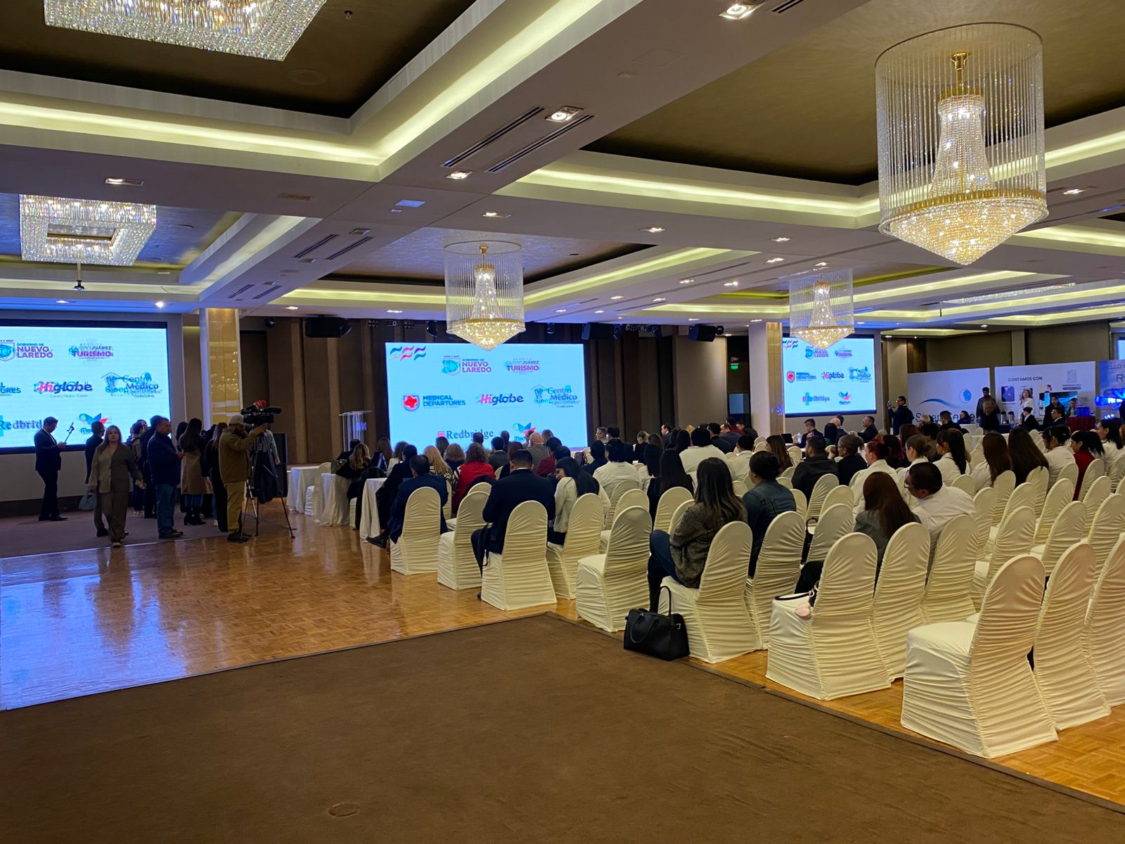 Arrancan actividades del Congreso Nacional de Turismo Médico en Juárez.