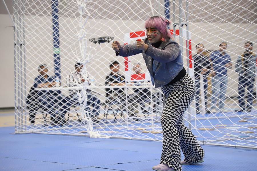 UACJ celebró su Primera Carrera de Robots Aéreos