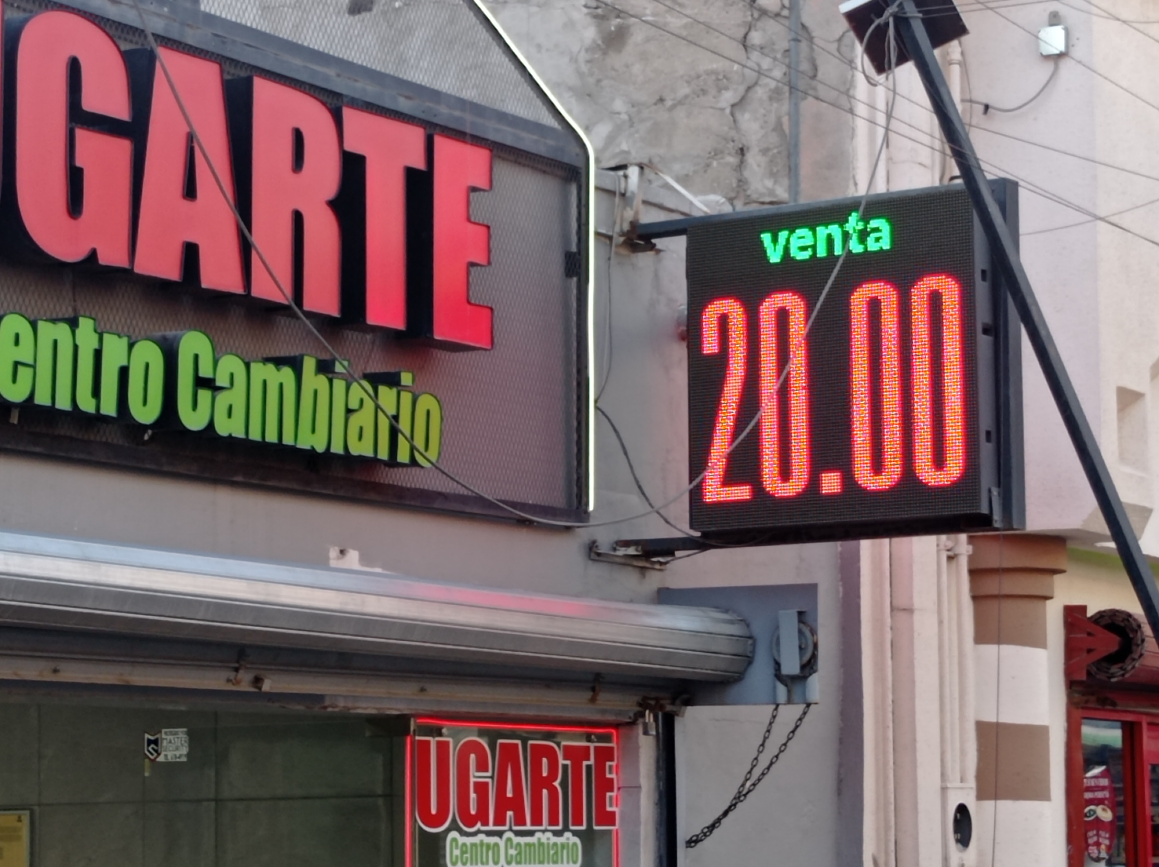 Prevé maquiladora cierre de año difícil e inestable.