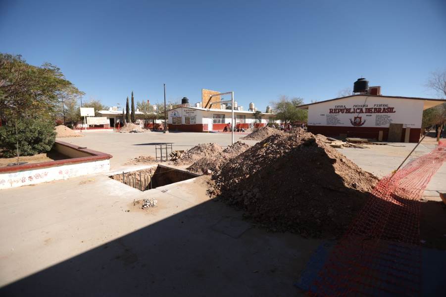 Iniciaron construcción de domo en Escuela Primaria República de Brasil