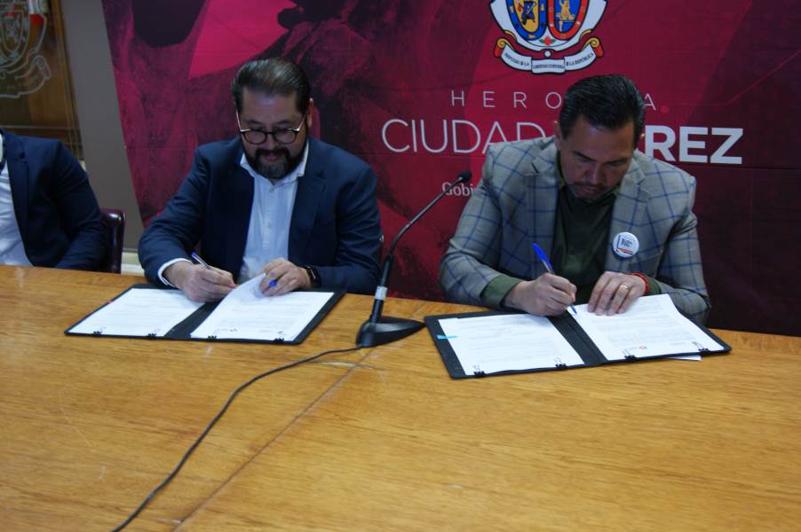 Recibe municipio importante donación de Cementos de Chihuahua.