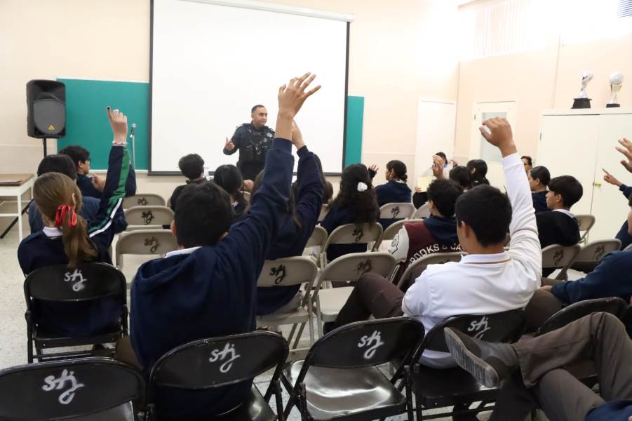 Impartió la SSPM pláticas preventivas a alumnos del Colegio Teresiano
