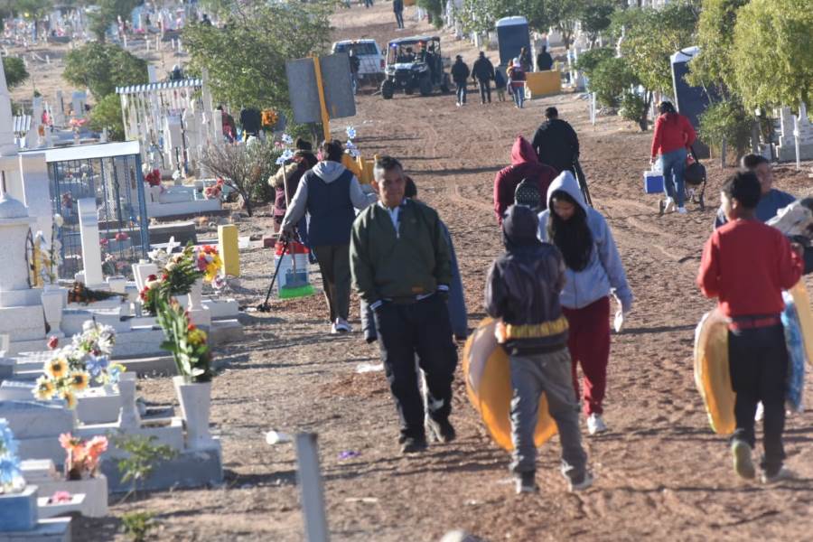 Pondrán transporte gratuito a visitantes del Panteón San Rafael