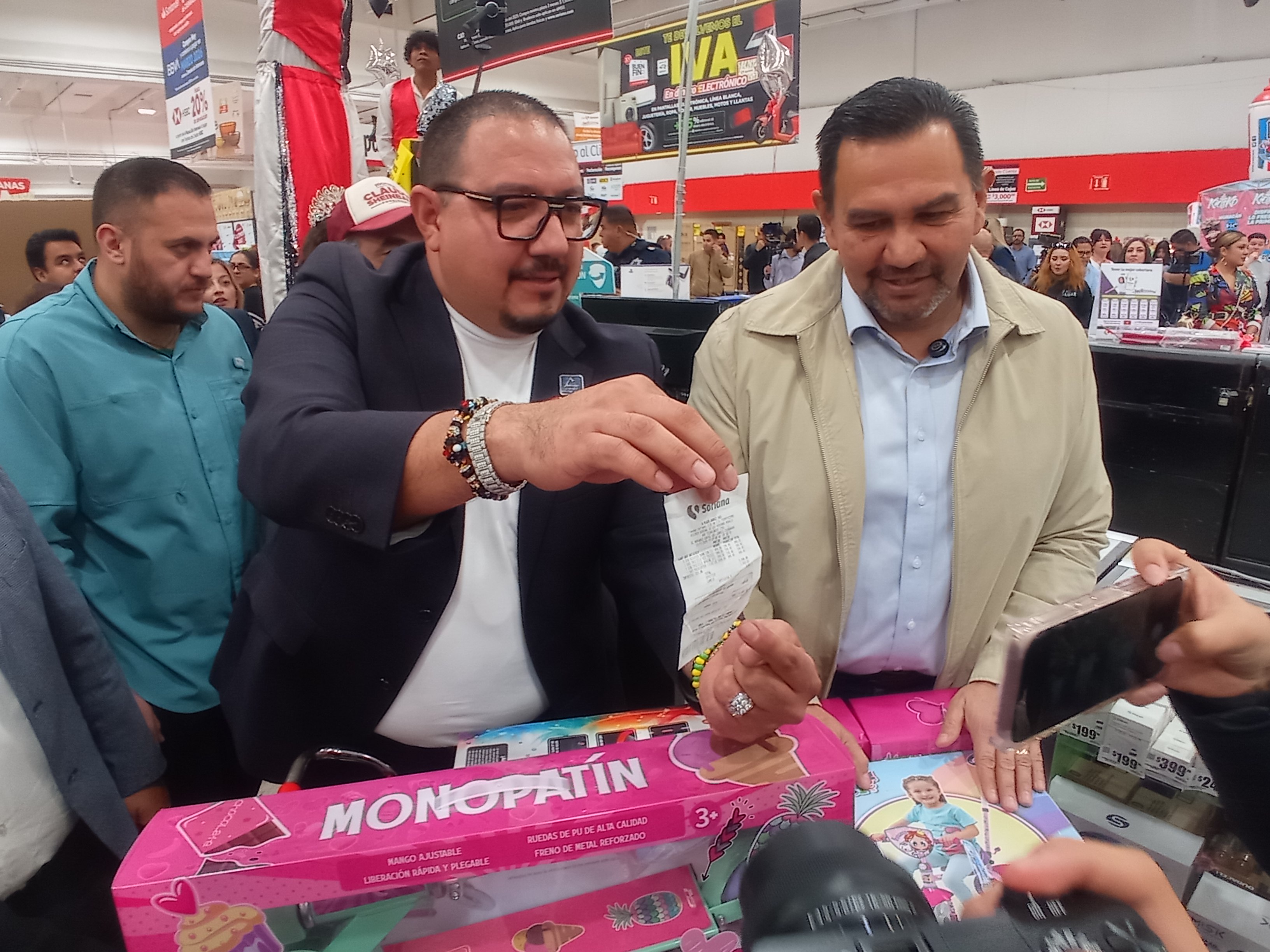 Llama alcalde a la denuncia constante para prevenir delitos.