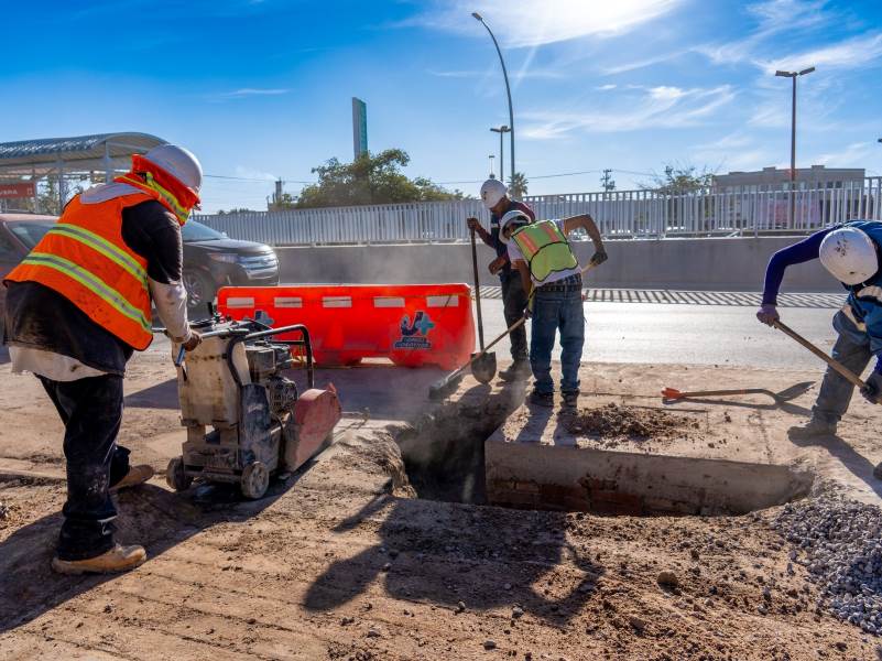 Reabrirán este miércoles carriles del bulevar Gómez Morín tras cambio de válvulas de agua