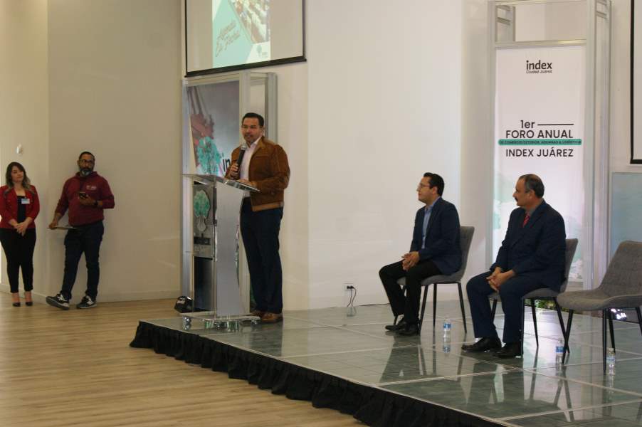 Inaugura el Presidente Municipal Foro de Comercio Exterior de Index