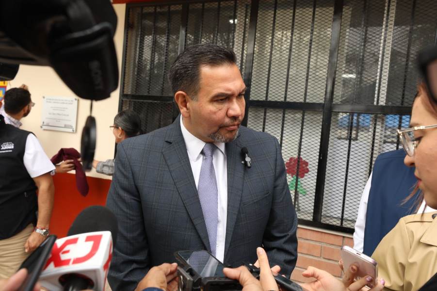 Pide alcalde a diputados que sigan con las denuncias, pero que también ayuden con el Transporte Público.