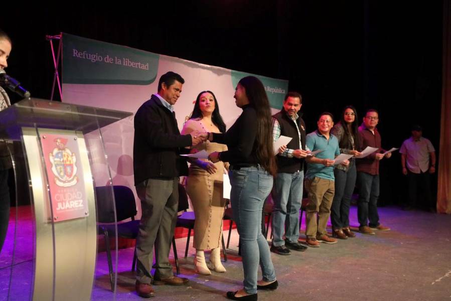 Ayudará municipio para construcción de pies de casa