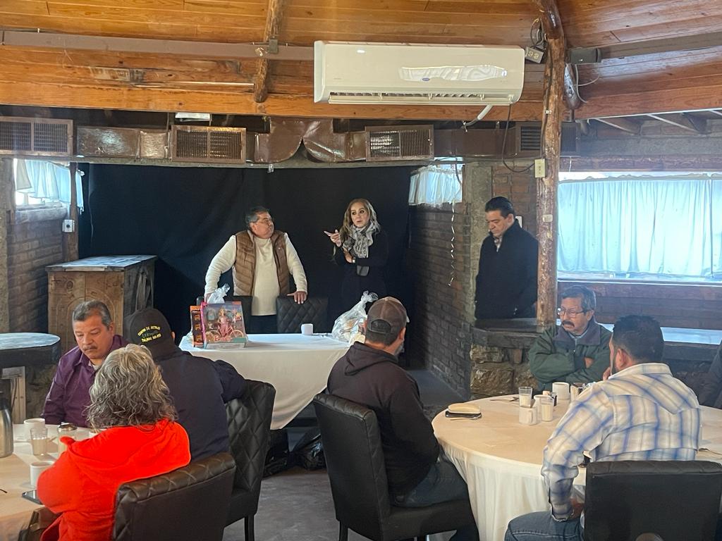 Anuncian yonkeros colaboración en la campaña del Santa Claus Bombero.